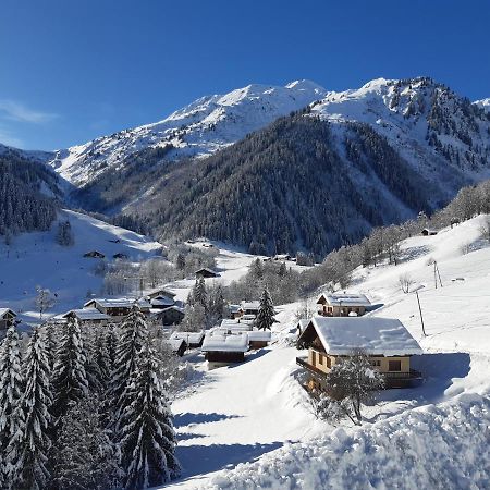 アレッシュ Le Refuge Des Marmottesヴィラ エクステリア 写真
